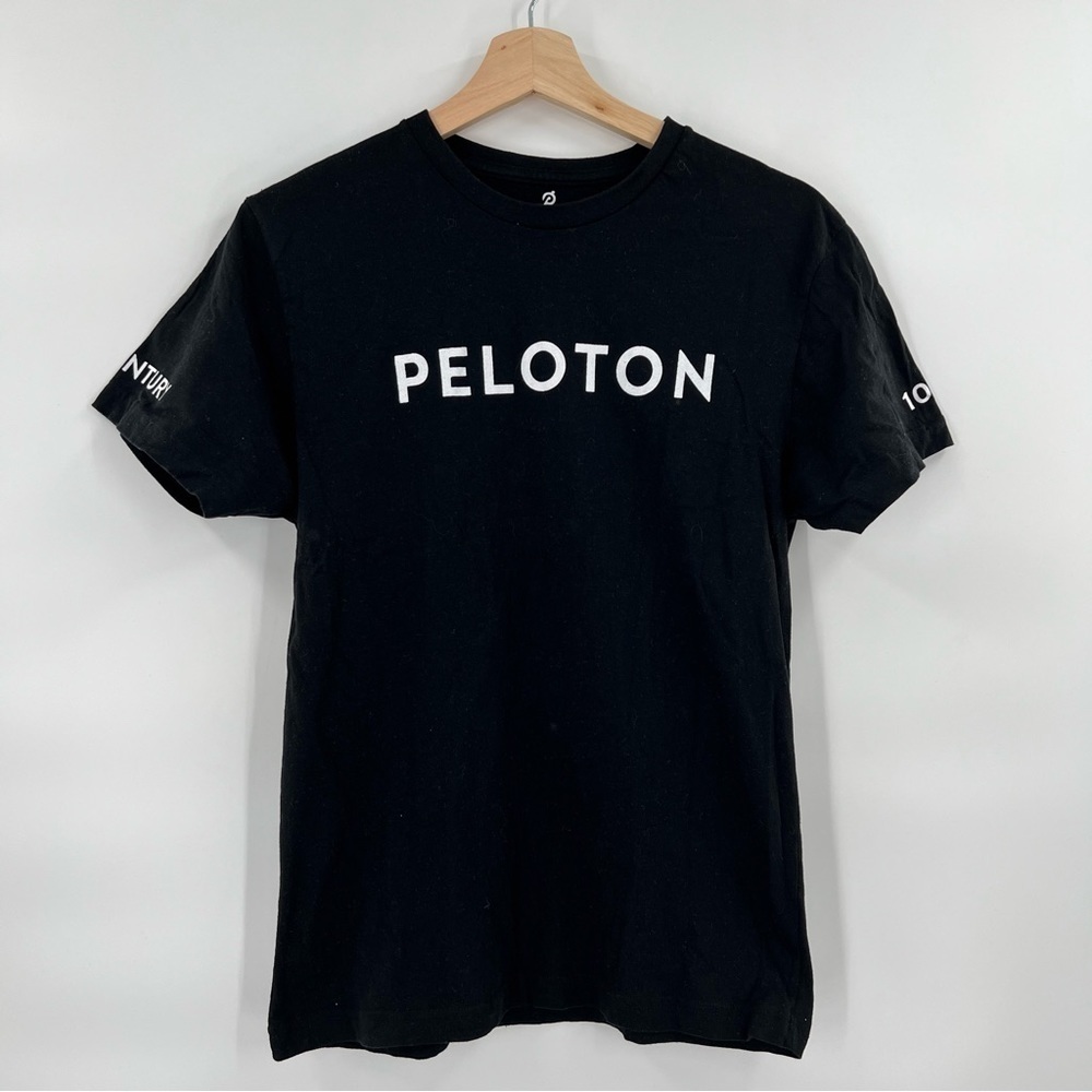 PELOTON v neck t-shirt